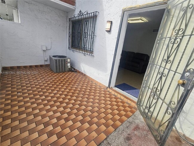 Photo - 10700 NW 7th St Unit 5A