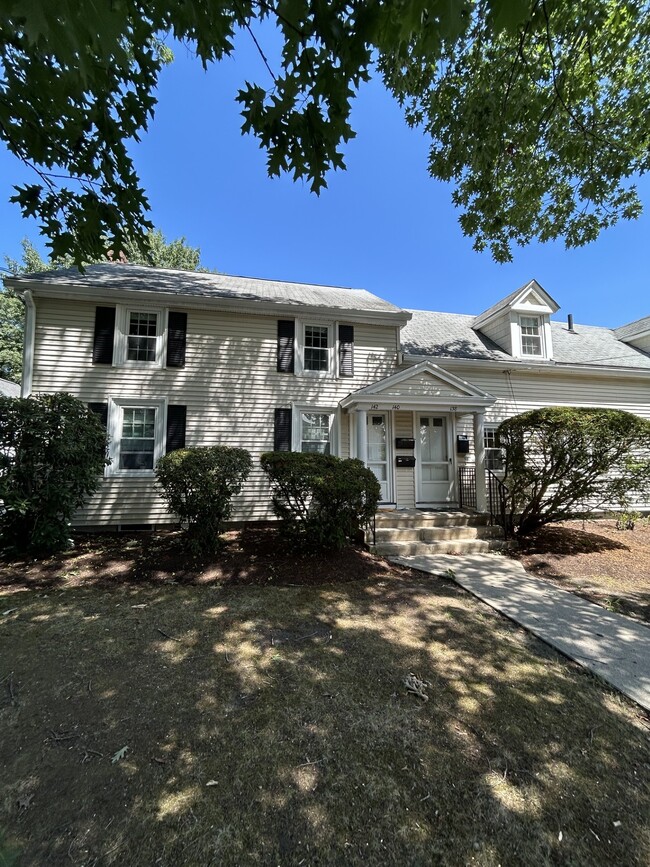 Building Photo - 142 Belknap St