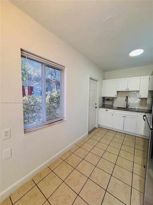 Photo - 1267 NE 127th St Unit 1