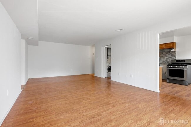 Photo - 1728 Raspberry Ct