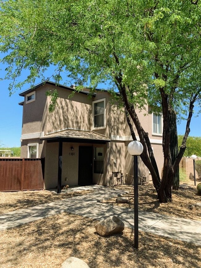 Building Photo - 8980 E Speedway Blvd Unit 01-101