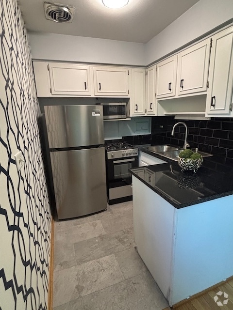 Building Photo - 2629 N Hampden Ct Unit 503 Rental