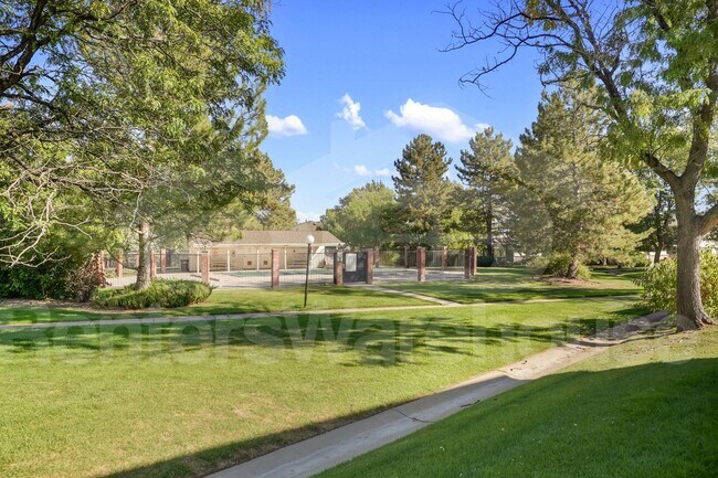 Photo - 9195 E Lehigh Ave
