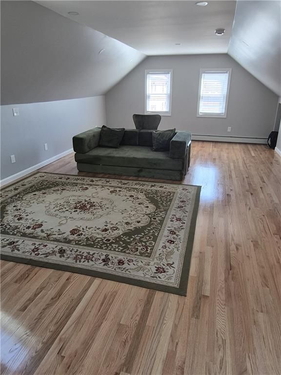 76 Pembroke Ave