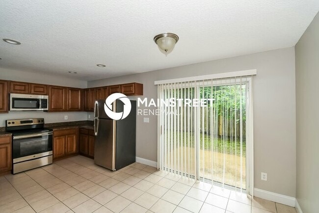Photo - 3 Bedroom Pet-Friendly Home in Jacksonville, FL with Main Street Renewal