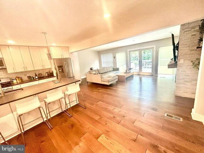 Photo - 1710 Mark Ln