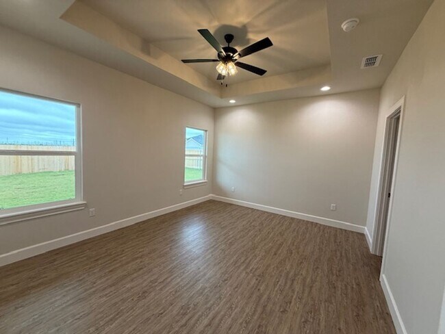 Photo - 7035 Glen Abbey St