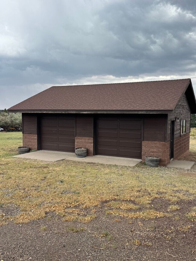 Photo - 3 Bed 2 Bath- Flagstaff