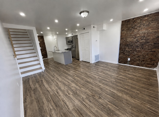 147 1/2 Pennsylvania Ave Unit 2