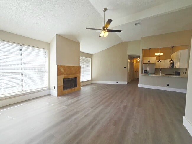 Photo - 15406 Appleridge Dr