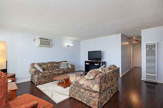 Photo - 6714 Cowles Mountain Blvd