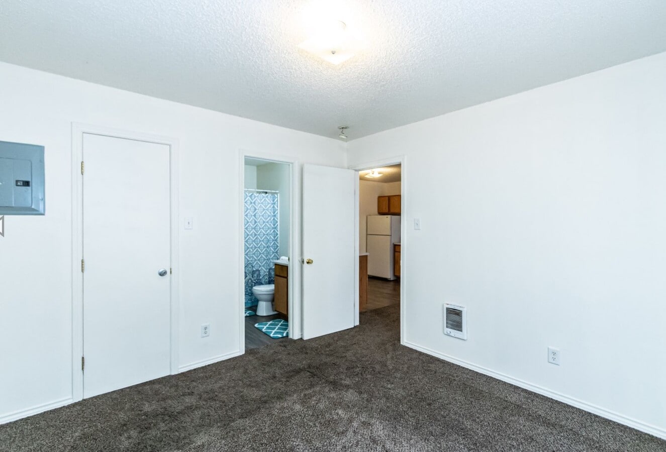 Photo - New West Apartments
