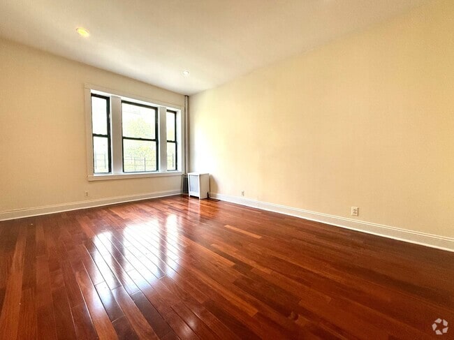 Building Photo - 280 Fort Washington Ave Rental
