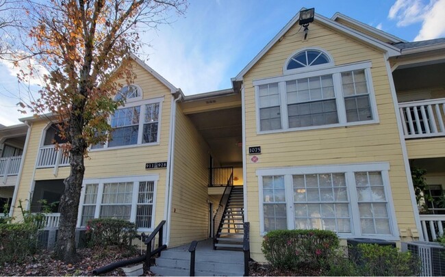 Photo - 1075 S Hiawassee Rd Townhome