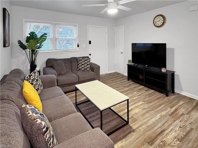 Photo - FOR RENT - BEACH LIVING!