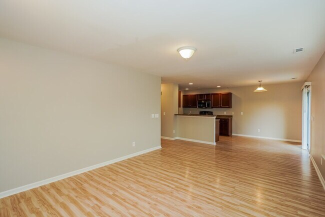 2145 Erin Ln