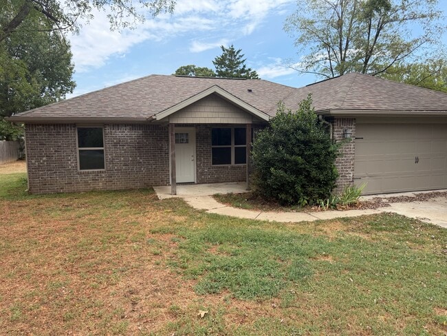Building Photo - 170 Western Heights Cir