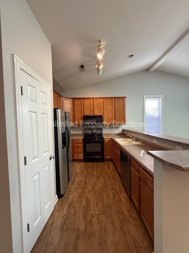 Photo - 5220 Christian Dr