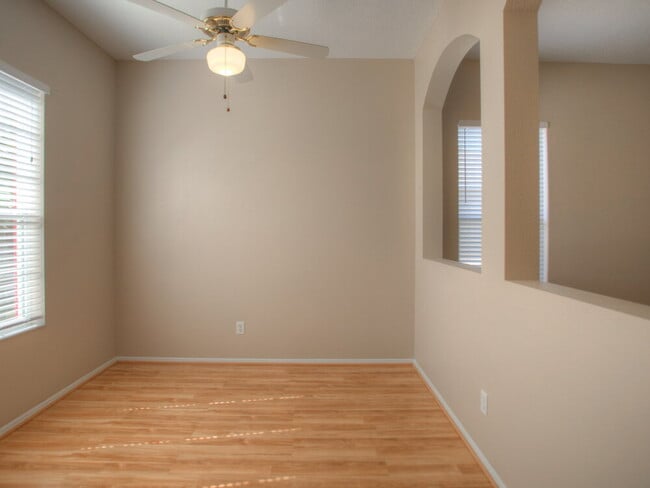 Photo - 4033 Banbury Cir