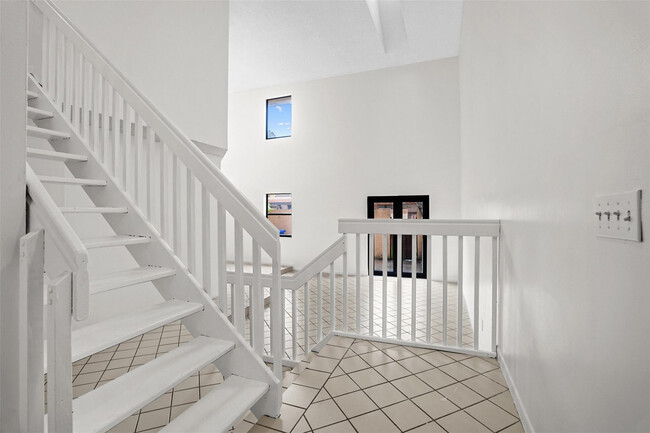 Photo - 1013 SW 112th Ter