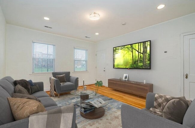 Photo - 209 19th St NE Unit 4