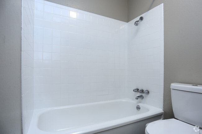 2 habitaciones, 1 baño - 900 pies cuadrados