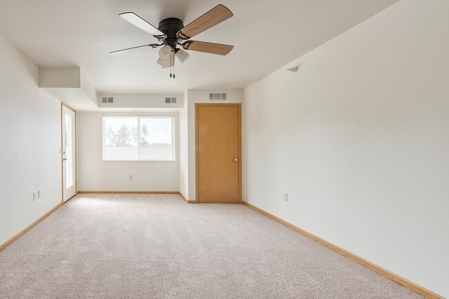 Sunset Ridge Apartments