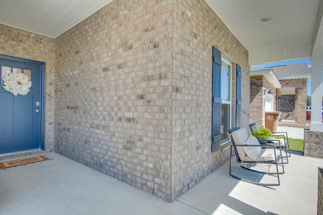 Photo - Modern 4BR/3BA Home with Loft, Spacious Yard & Blackwater Reserve Resort-Style Amenities