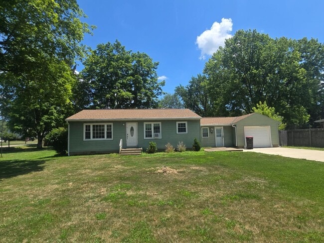 Building Photo - 3730 Mill Dr