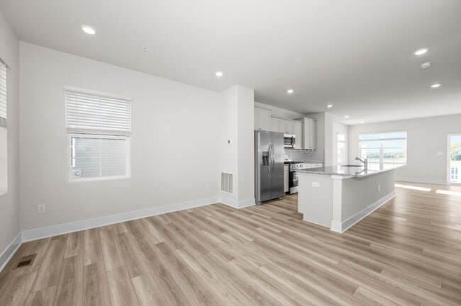 Photo - 2244 Marcy Dr