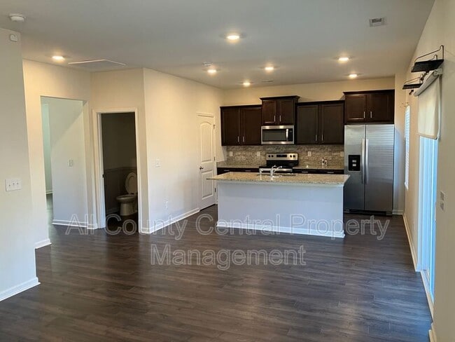 Photo - 22730 Duffee Ln