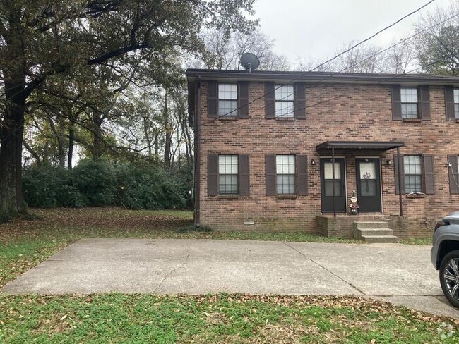 Building Photo - Duplex Near I-24 & Haywood Lane Rental