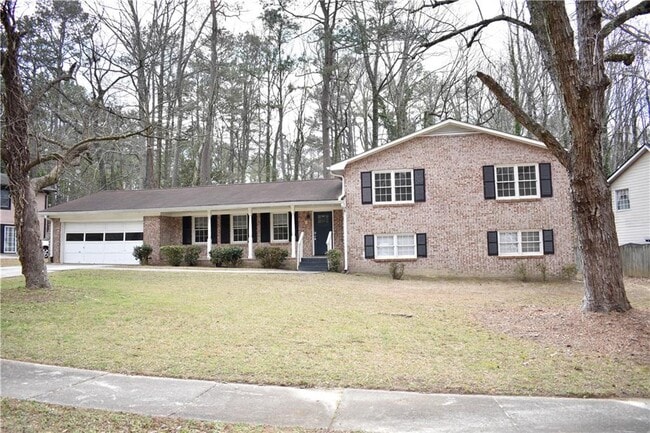 Building Photo - 2576 Peyton Woods Trail SW