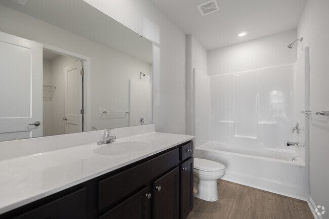 3BR, 2.5BA - 1353SF - Bathroom