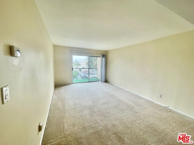 Photo - 18307 Burbank Blvd Unit 207