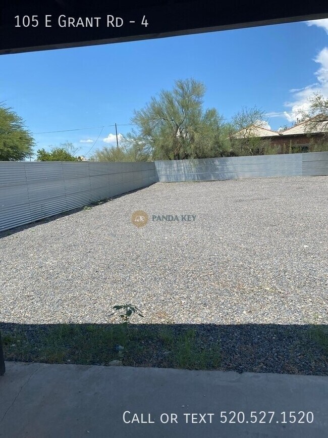 105 E Grant Rd Unit 4