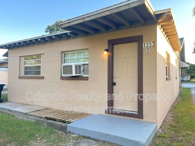 Photo - 1337 Winnifred St