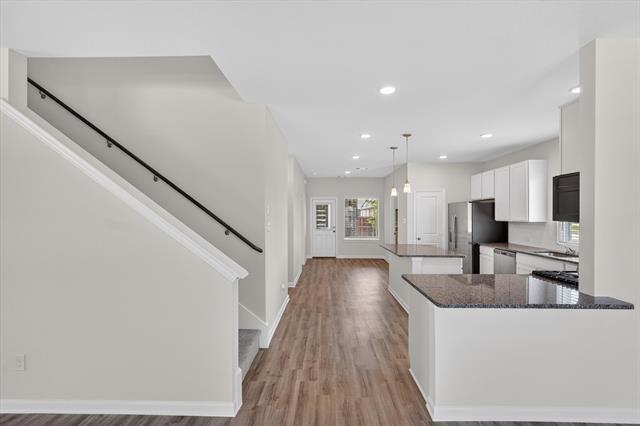 Photo - 1409 Bramante St