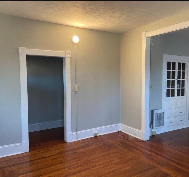 Photo - 25 Wellington St