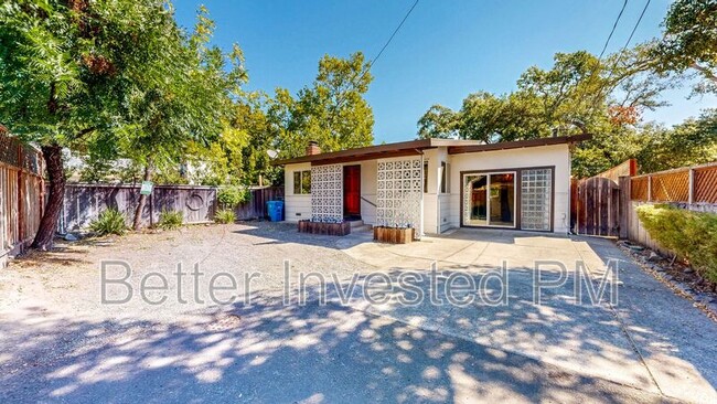 Building Photo - 18196 MacFarlane Dr Rental