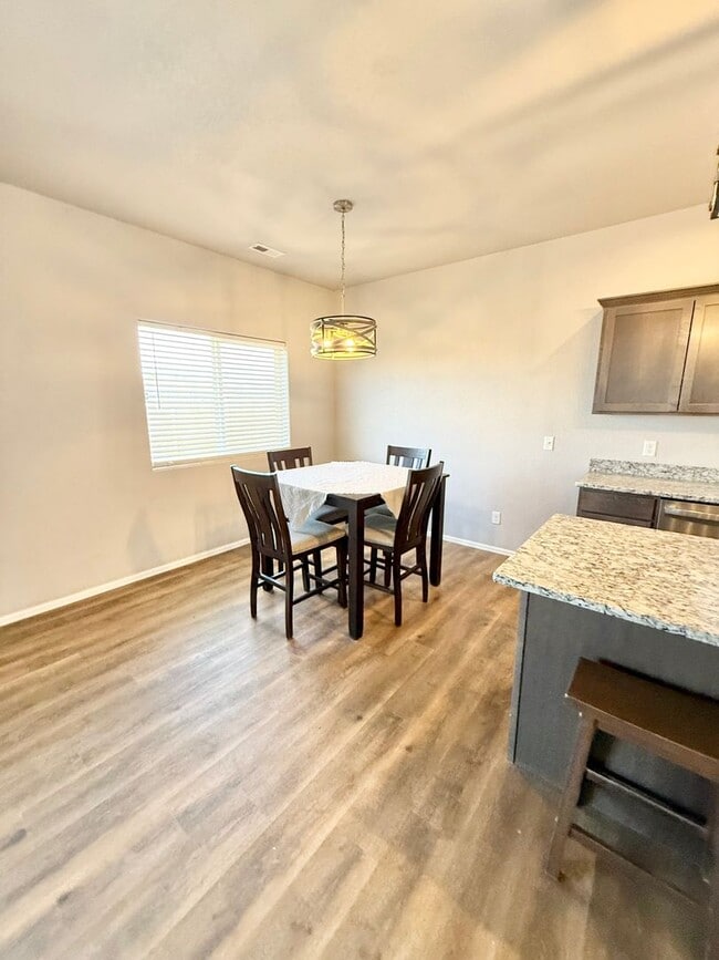 Photo - Like New home on Sweetwater for rent!