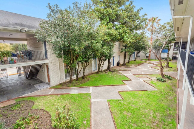 Photo - Parkgreen on Gessner