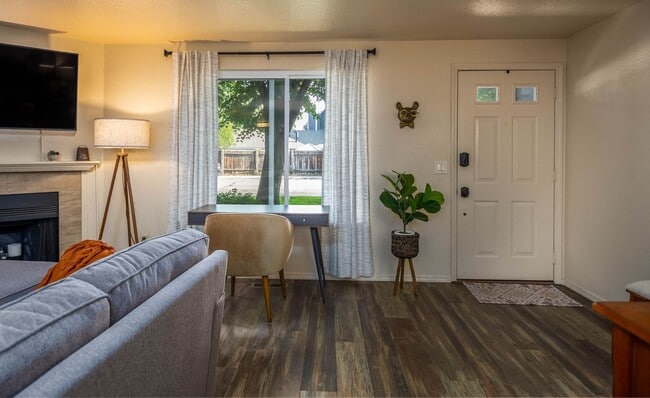 Photo - Sleek, Modern SE Boise Townhouse