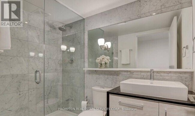 Photo - 121 McMahon Dr