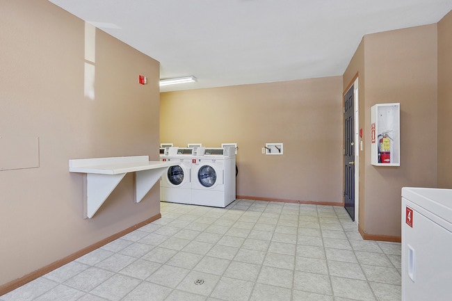 Yorkshire Lane Apartments