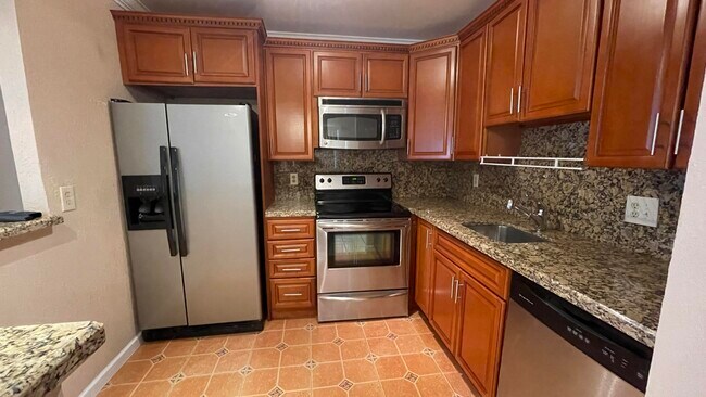 Photo - 166 Valencia Dr