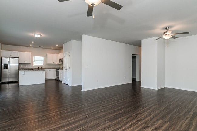 Photo - 336 Augustine Dr