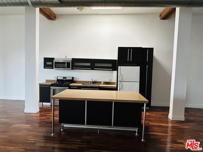 Photo - 652 Mateo St Condo Unit 306