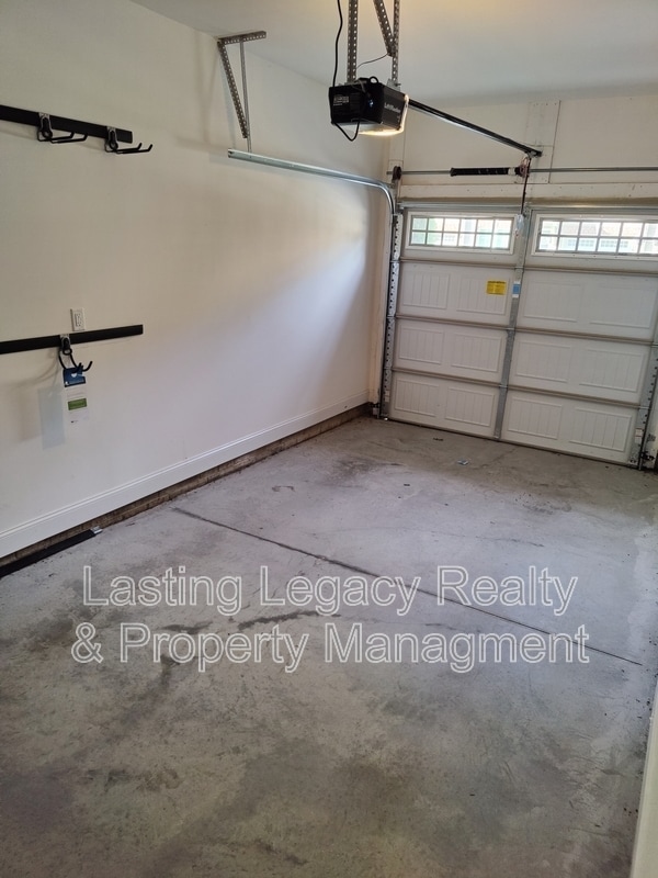 Photo - 841 Silver Leaf Dr