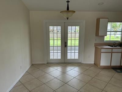 Photo - 5525 NW North Lundy Cir